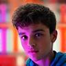 Javier López, joven actor, en una pose teatral